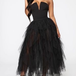 Fashion Nova Caught My Eye Maxi Dress - Small